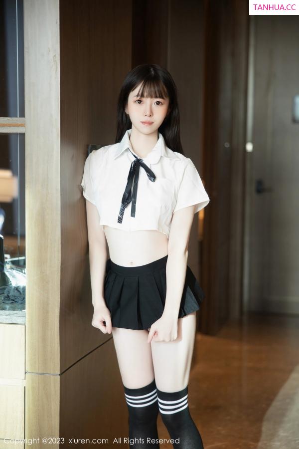   [XiuRen]高清写真图 2023.10.19 No.7534 林悠悠 清纯美腿第7张图片